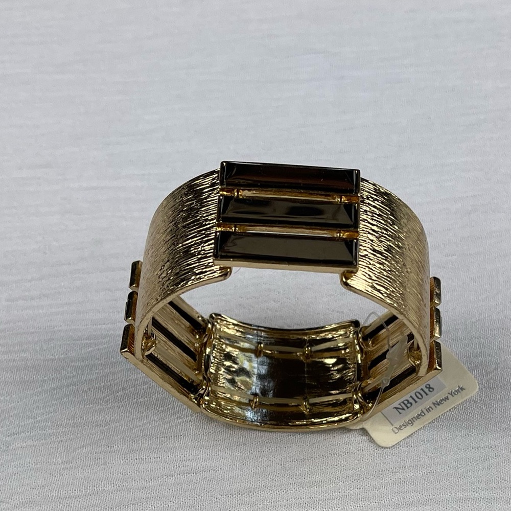 Gold and Black Hematite Bracelet - Picture 8 of 9